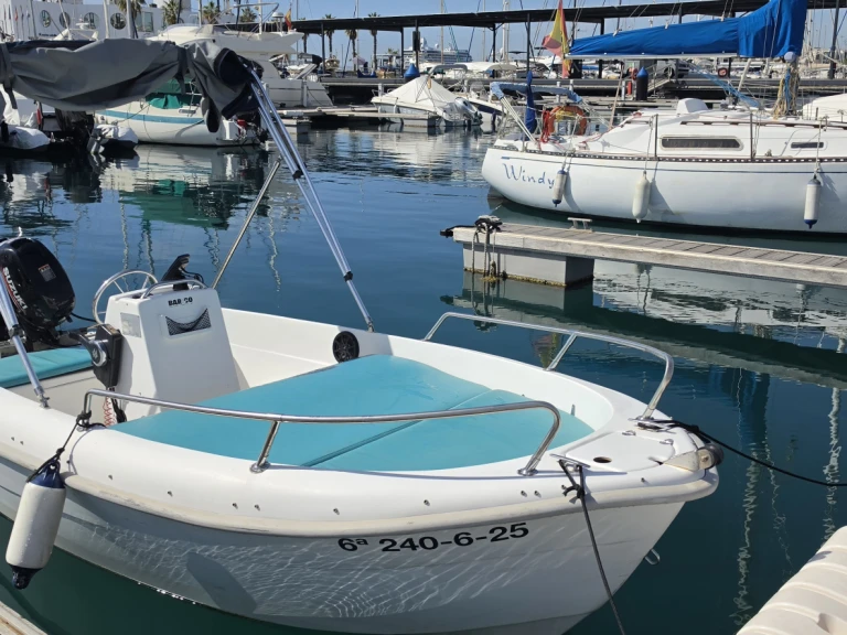 Wynajem w Alicante- Stable 415 na SamBoat