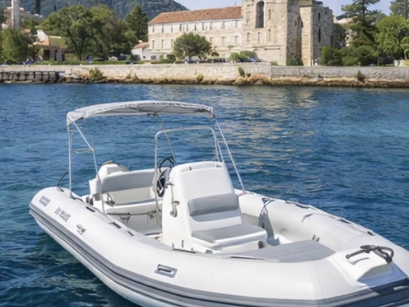 Wynajmij Adventure Vestra V 6.50 w Mandelieu-la-Napoule