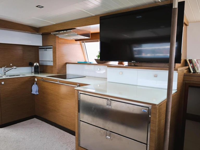 Wynajem Katamaran w Marina di Stabia - Fountaine Pajot Cumberland 47 LC