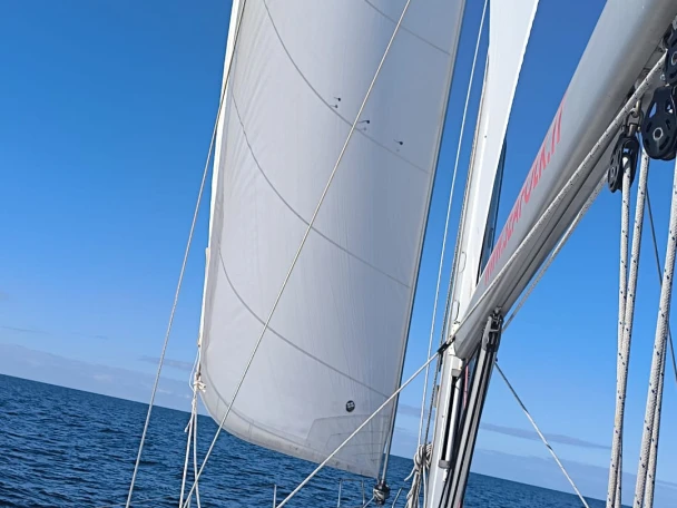 Jeanneau Sun Odyssey 519 między profesjonalistami a osobami prywatnymi w Sitges