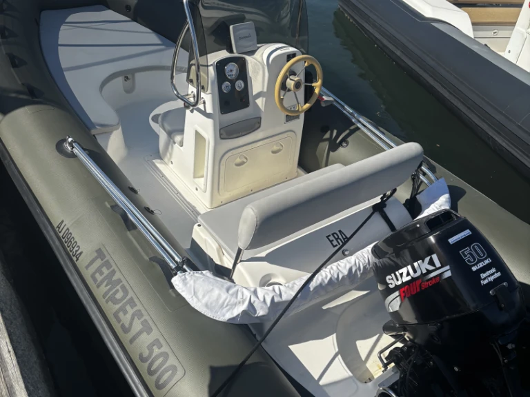 Wynajmij Capelli 500 moteur 2 temps w Porto-Vecchio