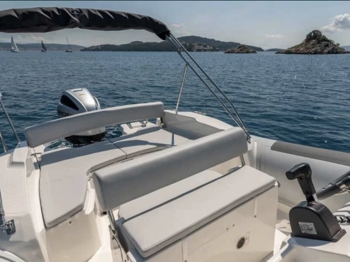 Wynajem łodzi Wellcraft Martinique 2600 w Fréjus na SamBoat 