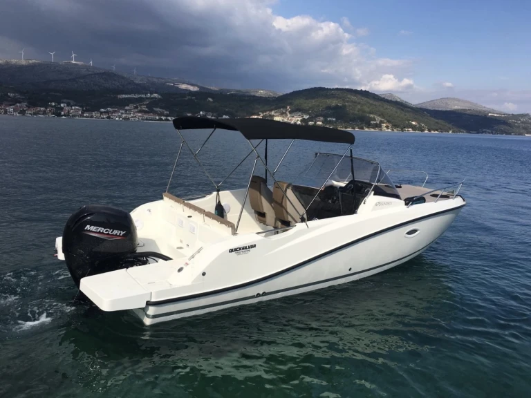 Wynajem w Marsylia- Quicksilver Activ 675 Sundeck na SamBoat