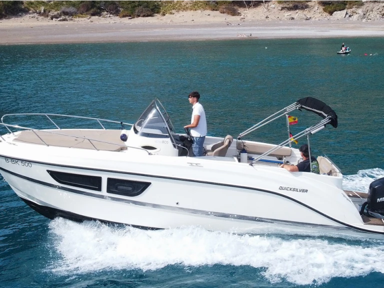 Wynajem łodzi Quicksilver Activ 805 Sundeck w Port d'Alcudia na SamBoat 