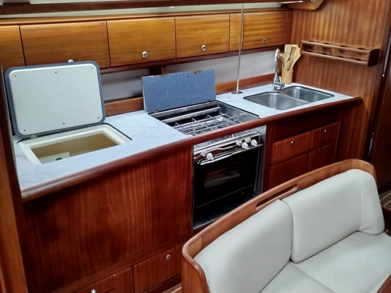 Bavaria Bavaria 40 między profesjonalistami a osobami prywatnymi w Volos