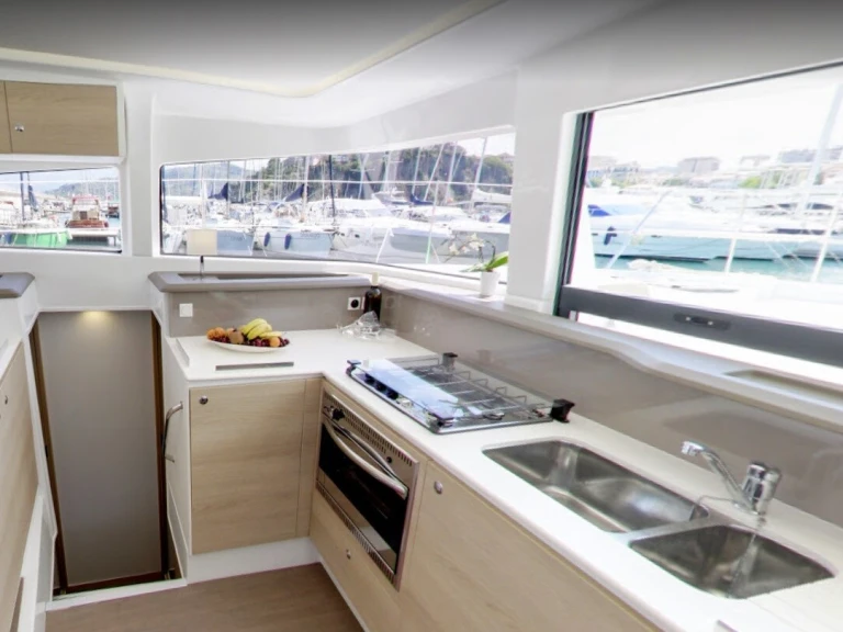 Katamaran do wynajmu w Agropoli w najlepszej cenie