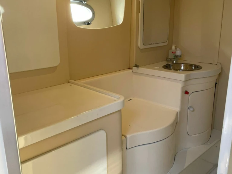 Motorówka do wynajmu w Catania w najlepszej cenie