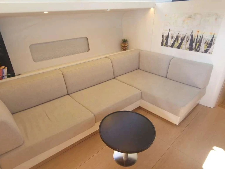 Wynajmij Custom YKNOT w Antigua Island