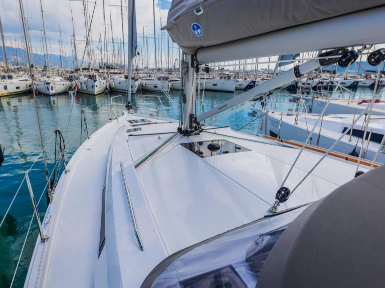 Wynajmij Żaglowiec z lub bez skippera Hanse w Sibenik