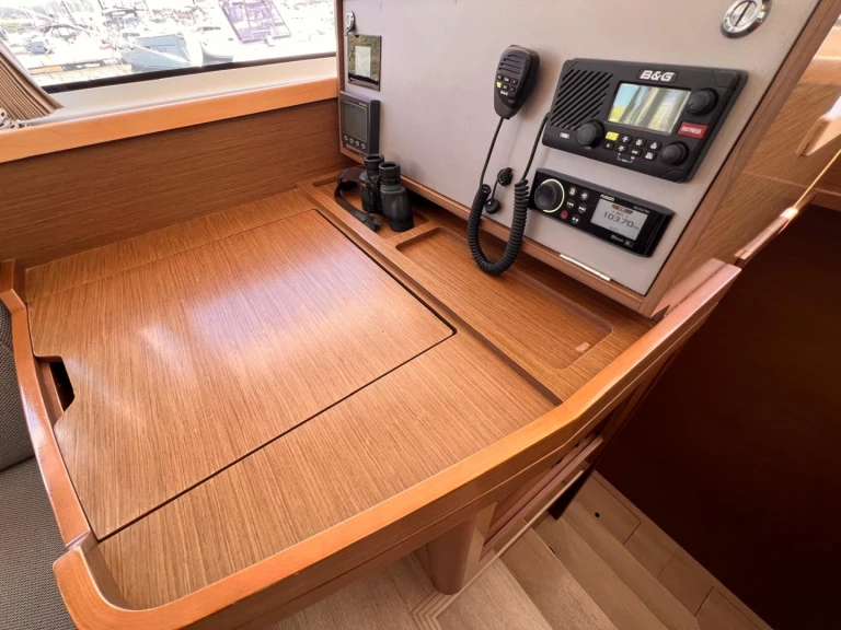 Wynajem Katamaran w Olbia - Lagoon Lagoon 42