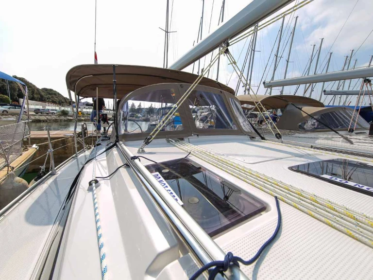 Wynajmij Żaglowiec z lub bez skippera Bavaria w Pula