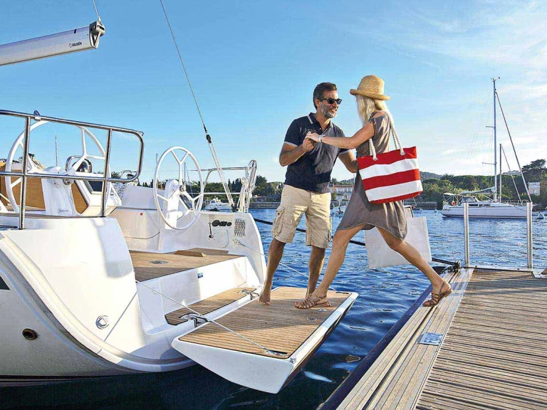 Bavaria Cruiser 37 między profesjonalistami a osobami prywatnymi w Zadar