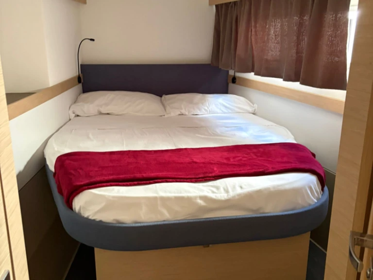 Katamaran do wynajmu w Furnari w najlepszej cenie