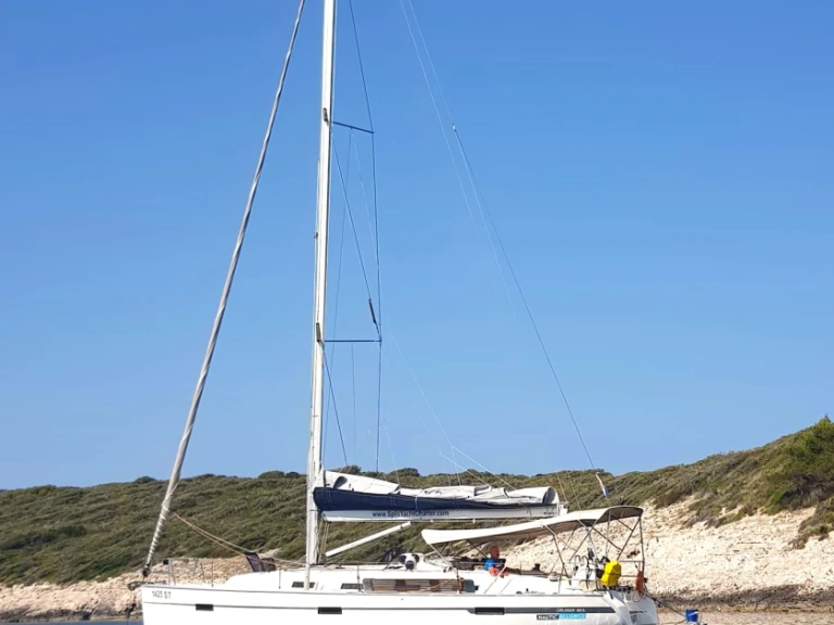 Wynajem łodzi Split tanio Cruiser 40 S