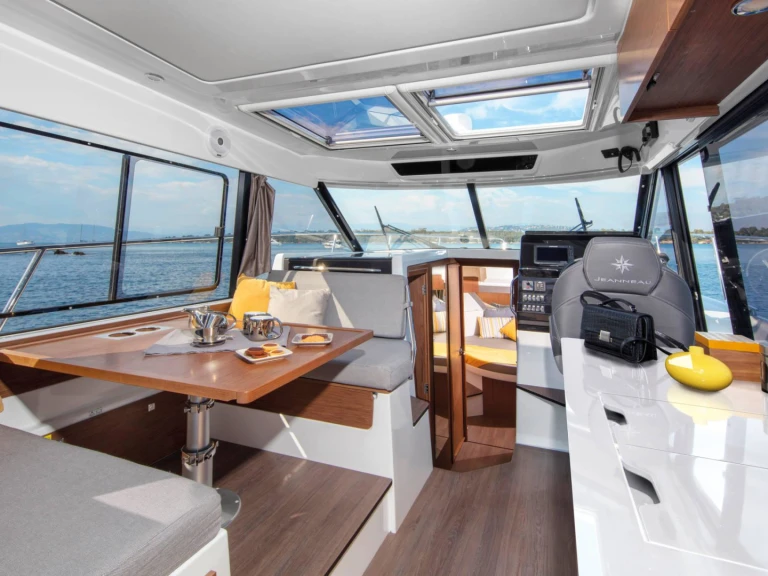 Wynajem łodzi Bacoli tanio Merry Fisher 1095