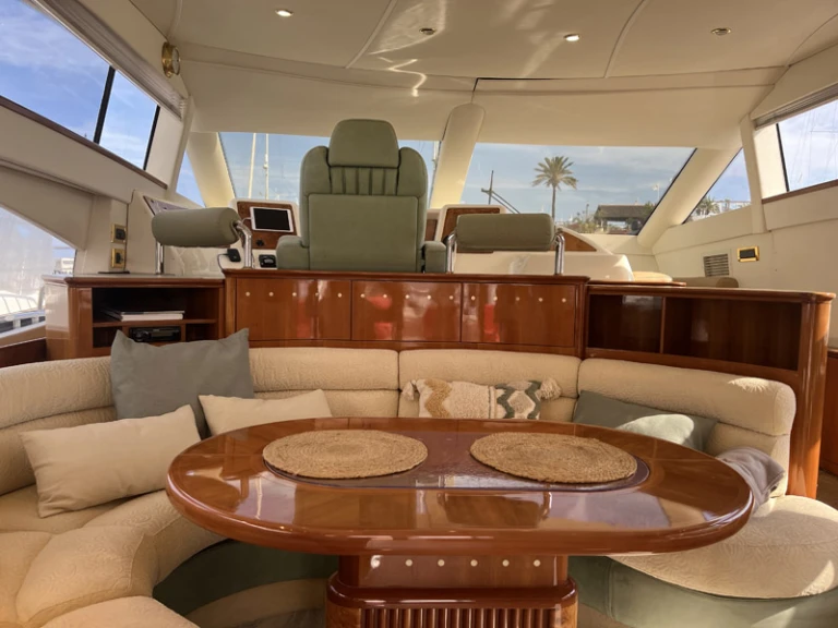 Wynajmij Azimut Azimut 58 Fly w Marina de Dénia