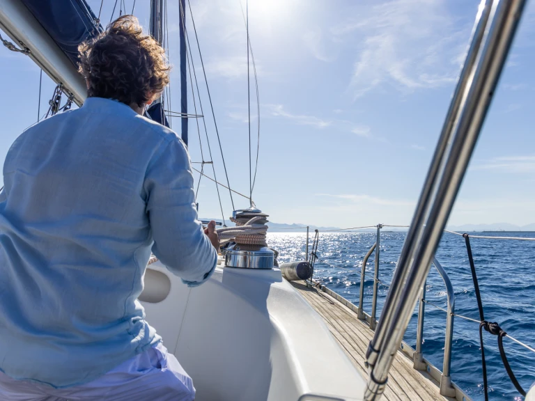 Wynajem Żaglowiec Jeanneau z patentem 