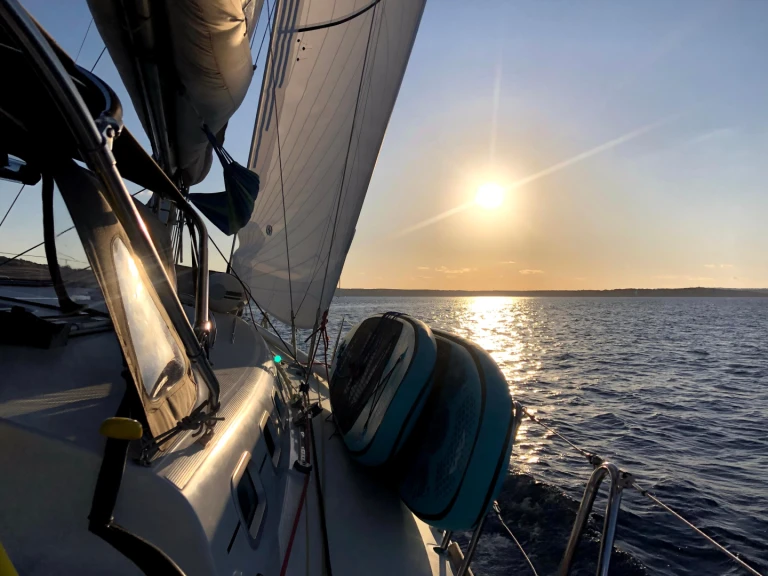 Żaglowiec do wynajmu w Ta' Xbiex w najlepszej cenie