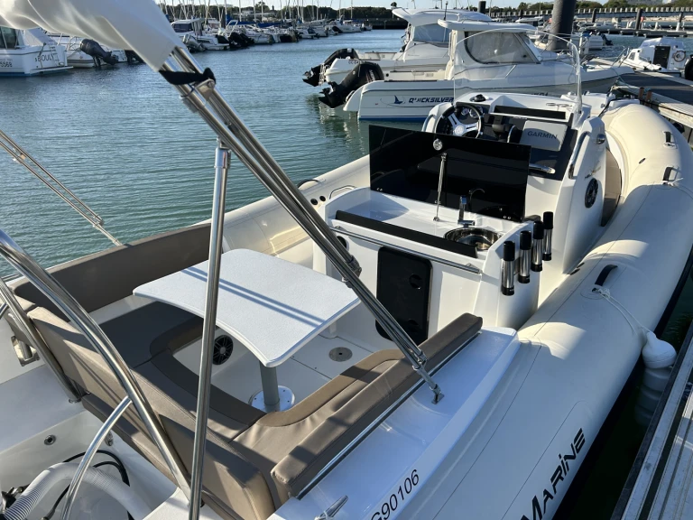 Wynajmij Pro Marine hélios 25 w La Rochelle