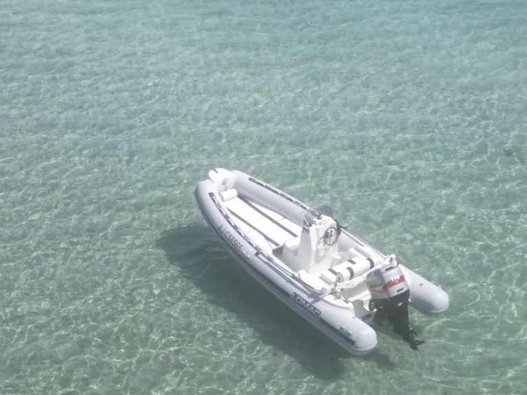 Wynajem łodzi Porto-Vecchio tanio Lomac 540 IN