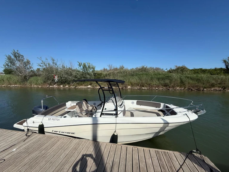 Wynajem w Pérols- Jeanneau Cap Camarat 7.5 CC Serie 2 na SamBoat