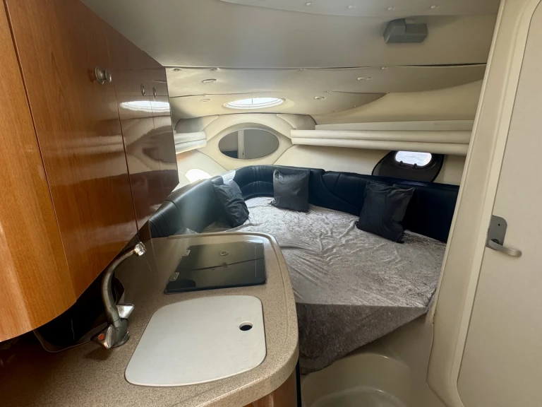 Wynajmij Four Winns Vista 248 w Saint-Raphael