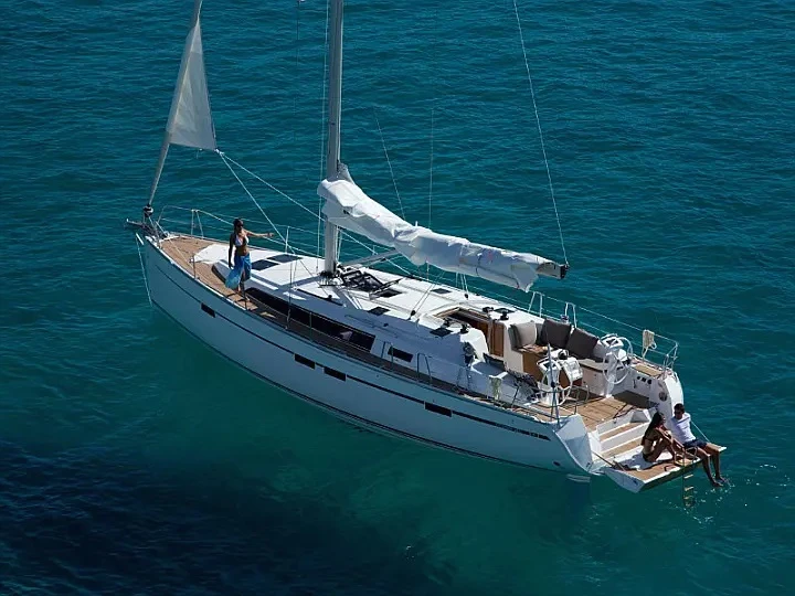 Wynajem w Alimos- Bavaria Cruiser 46 na SamBoat