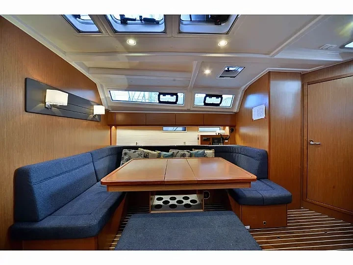 Wynajem łodzi Bavaria Cruiser 46 w Alimos na SamBoat 