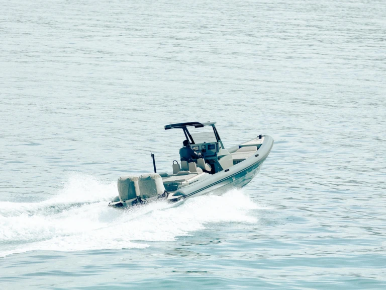 Wynajem łodzi Alimos tanio Rock 30