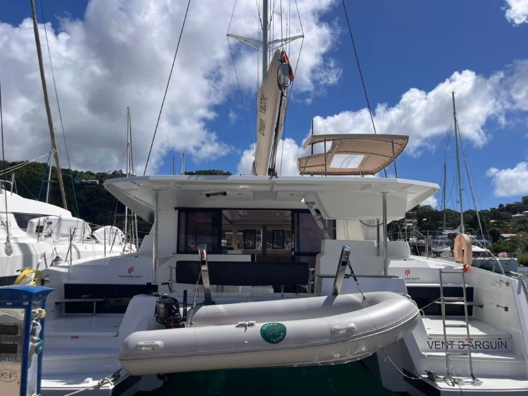 Wynajmij Fountaine Pajot Astrea 42 w Bas du Fort