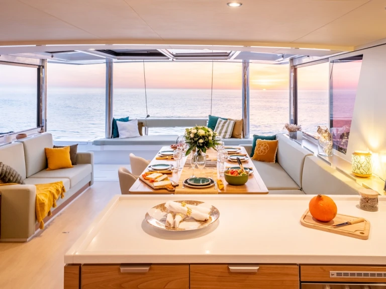 Wynajem łodzi Ibiza Town tanio Bali 5.4