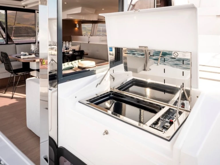 Bali Bali 4.6 między profesjonalistami a osobami prywatnymi w Nassau