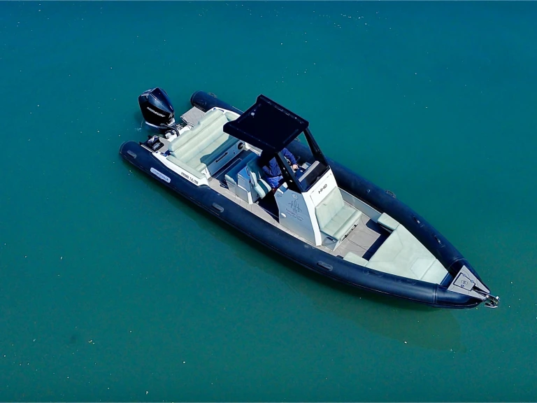 Wynajem Łódż półsztywna w Gouvia - Hydrohulls HH8