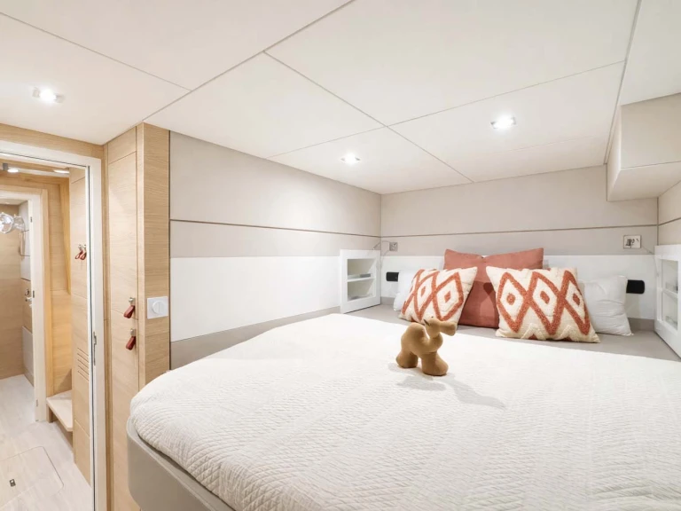 Wynajem łodzi Port Grimaud tanio Aventura 45