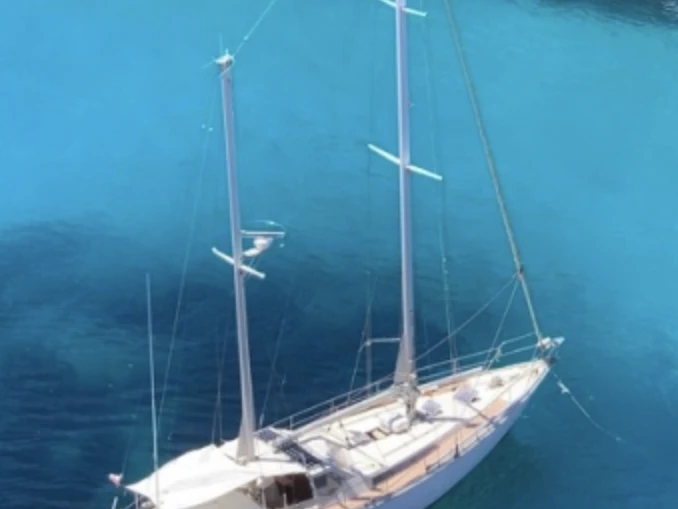 Wynajem Żaglowiec Amel z patentem 