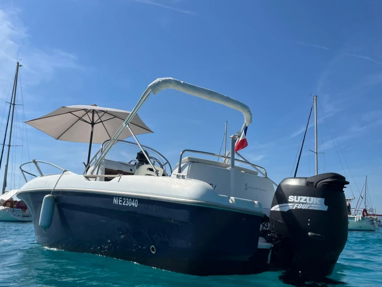 Wynajmij Motorówka z lub bez skippera Chris Craft w Cannes