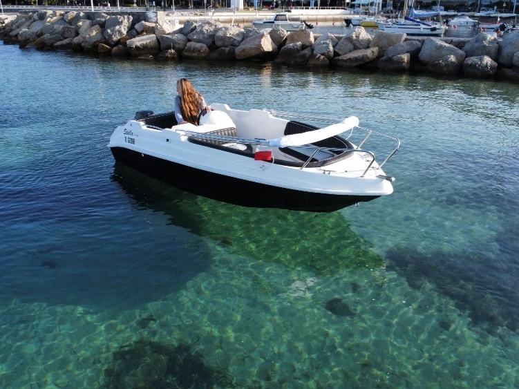 kruger stella między profesjonalistami a osobami prywatnymi w Cannes