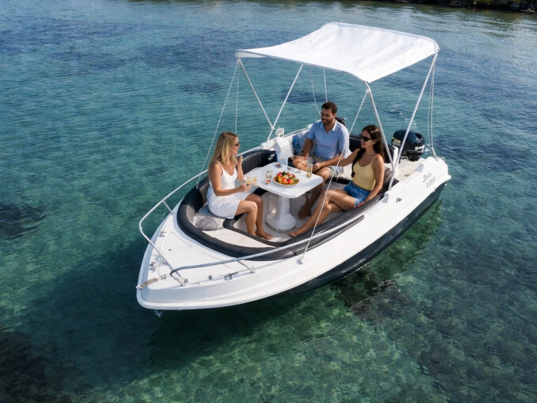 Wynajem łodzi Cannes tanio stella