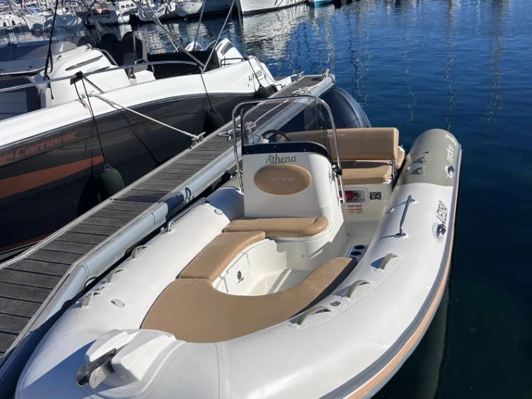 Wynajem w Pietrosella- Zodiac Medline 550 na SamBoat
