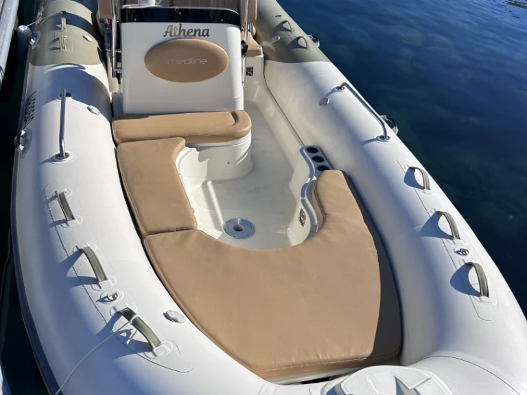 Wynajmij Zodiac Medline 550 w Pietrosella