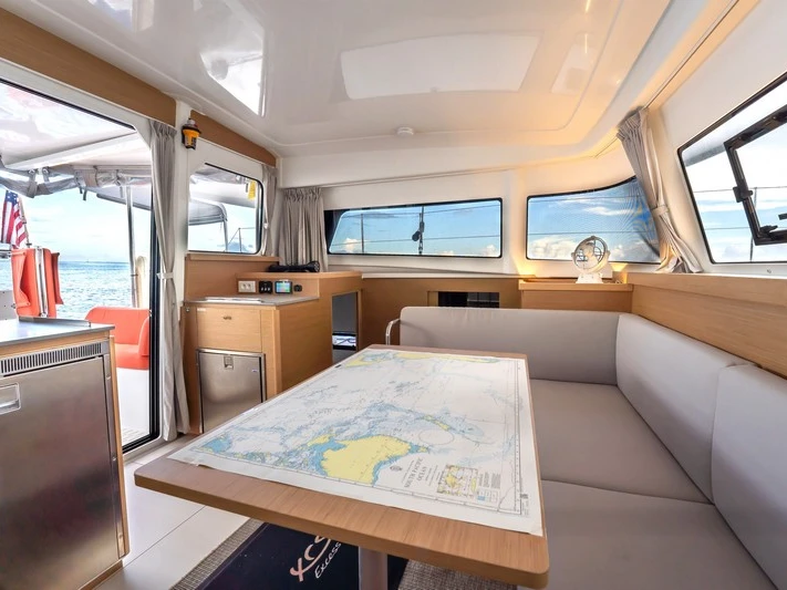 Wynajmij Katamaran z lub bez skippera Excess w Papeete