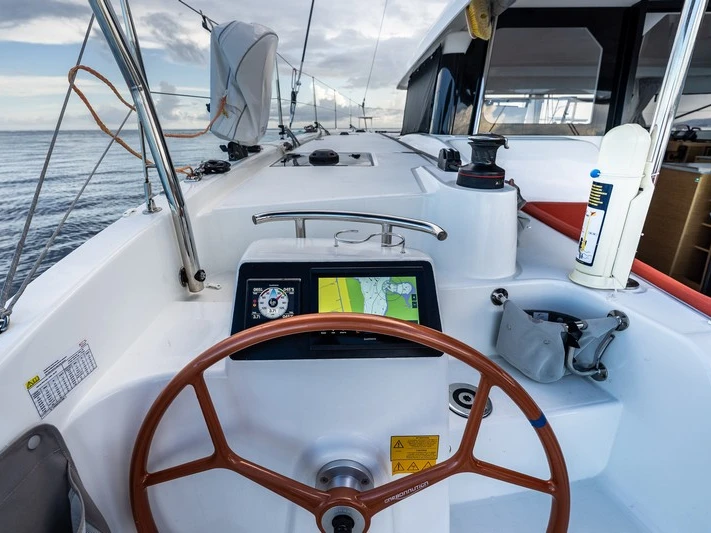 Wynajem Katamaran w Papeete - Excess Excess 11 (Owners Version)