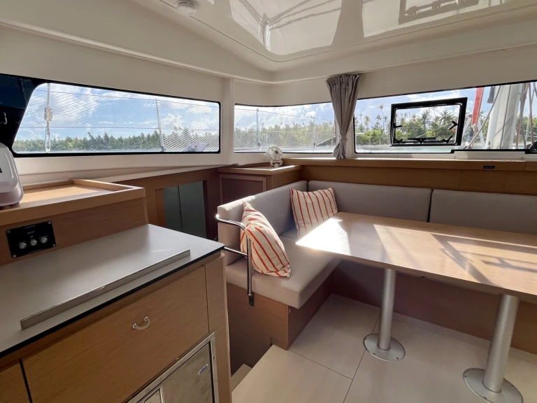 Wynajem Katamaran w Papeete - Excess Excess 11