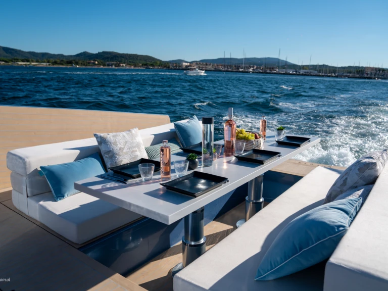 Wynajem w Cannes- Alium Yachts 42'S na SamBoat
