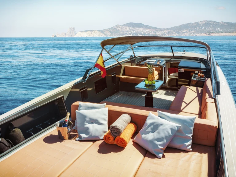 Wynajem łodzi Marina Botafoch tanio VanDutch 40