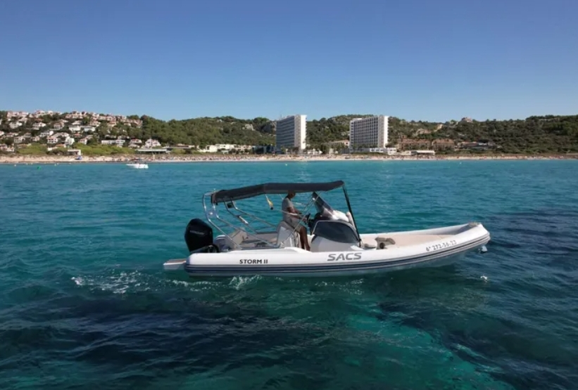 Wynajem łodzi Tivat tanio Sacs S 780