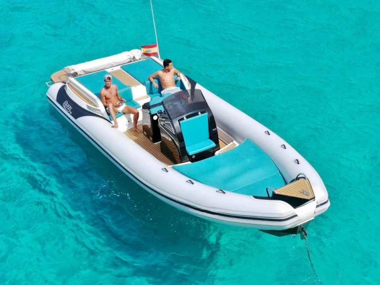 Wynajem Łódż półsztywna w Marina Botafoch - Noah 29EFB