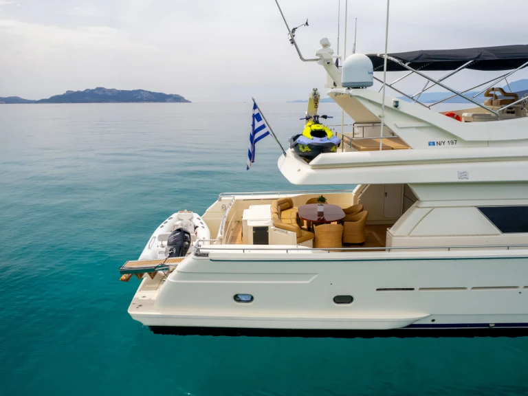 Wynajmij Ferretti Ferretti 80 w Marina Aliki