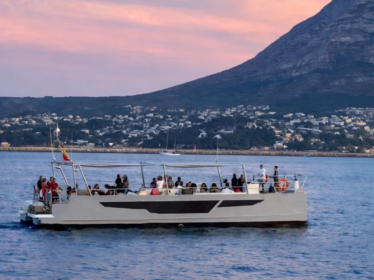 Wynajem w Puerto Marina Benalmadena- Serenity Catamarán na SamBoat