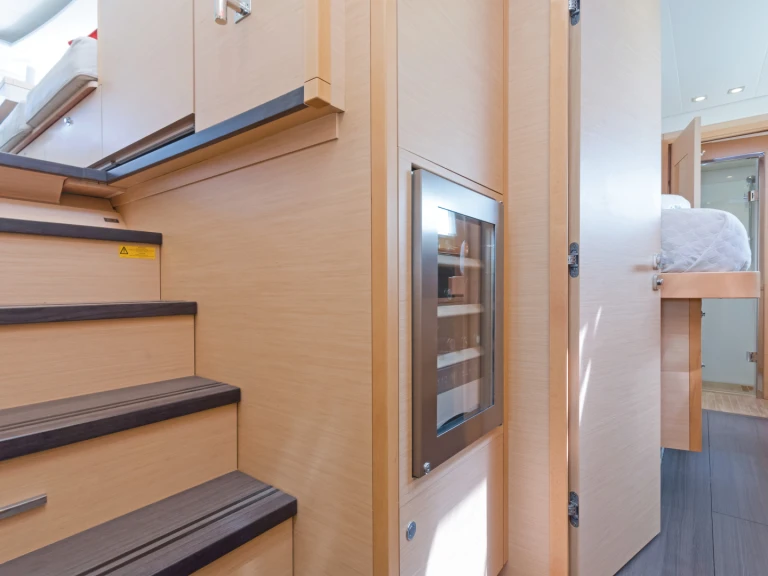 Wynajem łodzi Trget tanio Lagoon 560